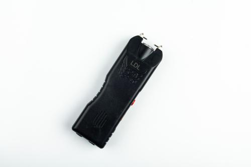 Фонарь-электрошокер,отпугиватель собак JSJ 704 (30000 КВольт) Фонарь-электрошокер,отпугиватель собак JSJ 704 (30000 КВольт)