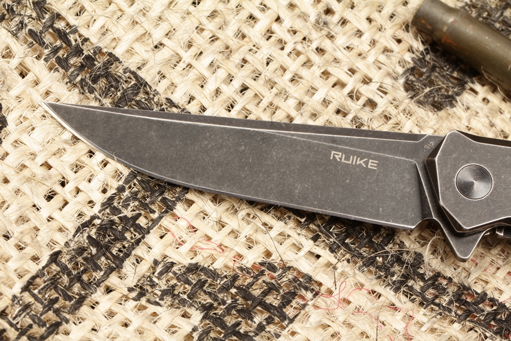 Нож Ruike P108-SB черный фото