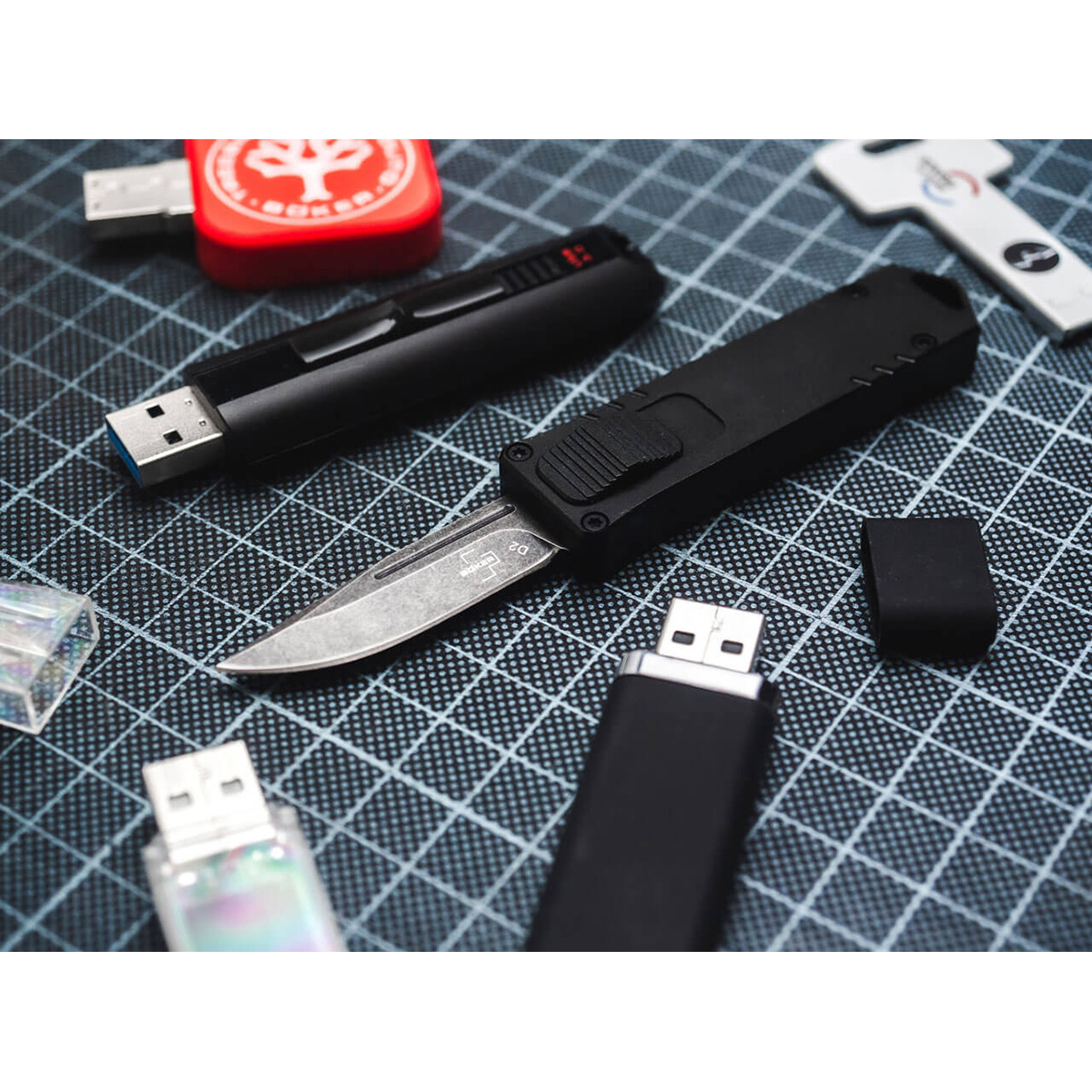 Автоматический нож Boker 06EX270 USB OTF фото