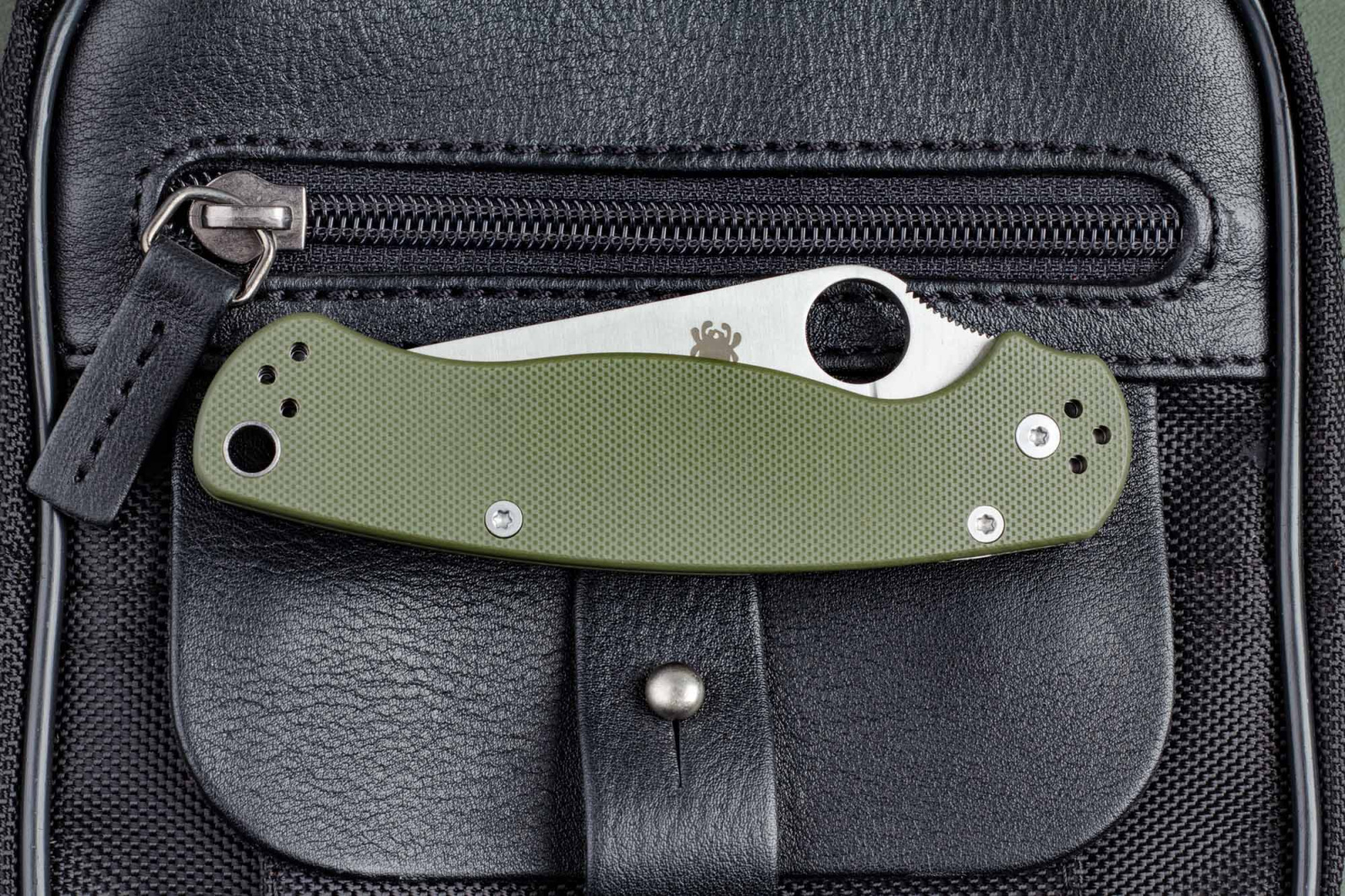 Нож Paramilitary 2 CH зеленый Spyderco