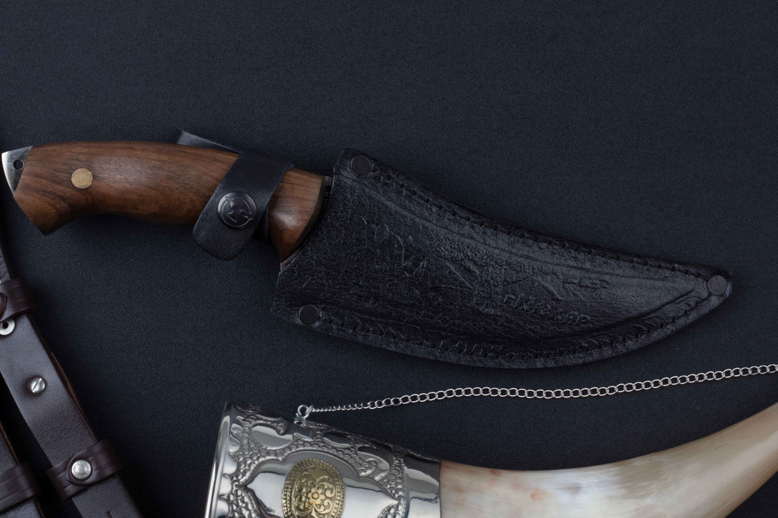 Нож Носорог 65х13 клепанный Беркут Кизляр