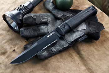 Нож  Alpha D2 Black Titanium Serrated