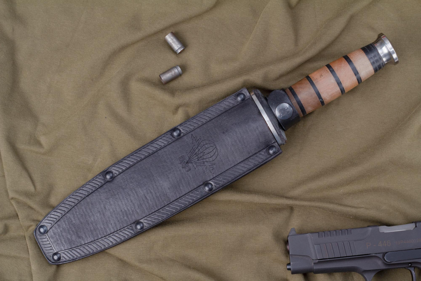 Нож КО-2 Дерево/Кожа с символикой ВДВ