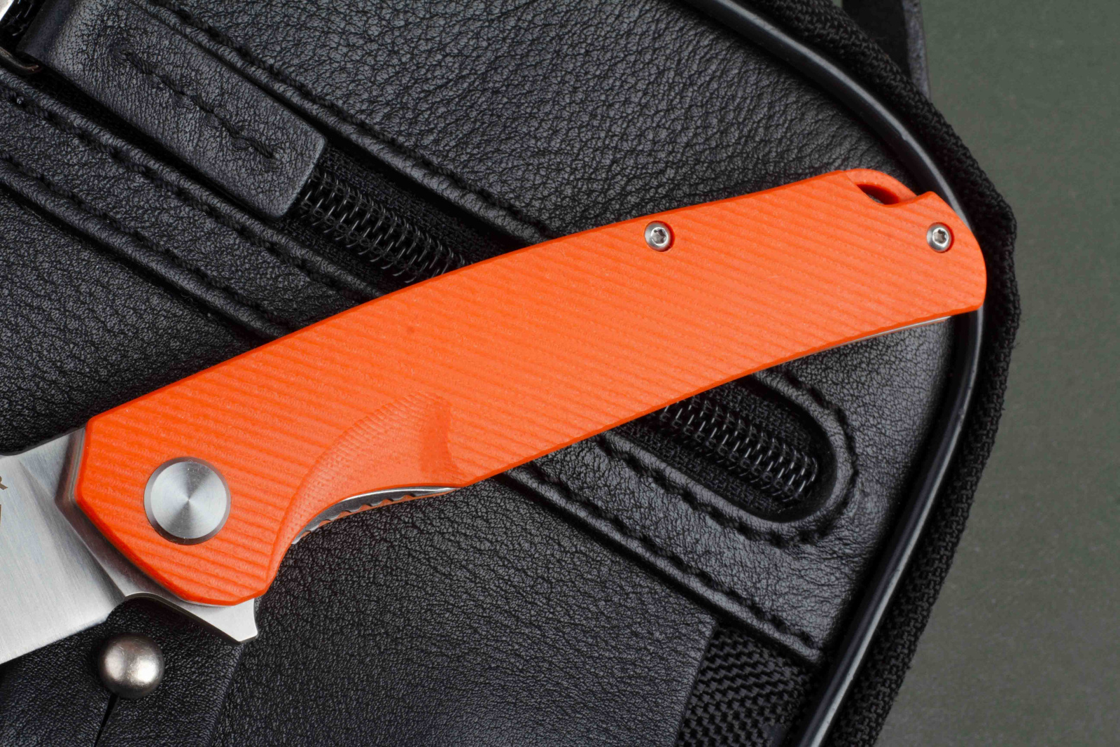 Нож складной Shark (Шарк) orange Кизляр