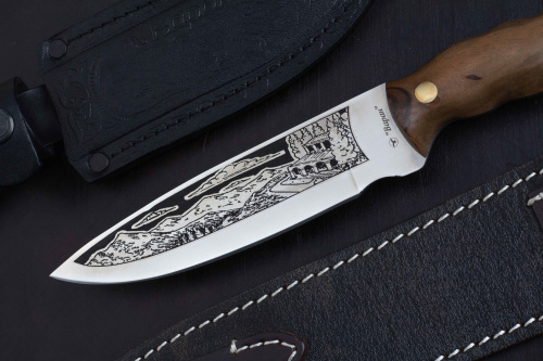 Нож Варан 65х13 орех клепанный Беркут Кизляр