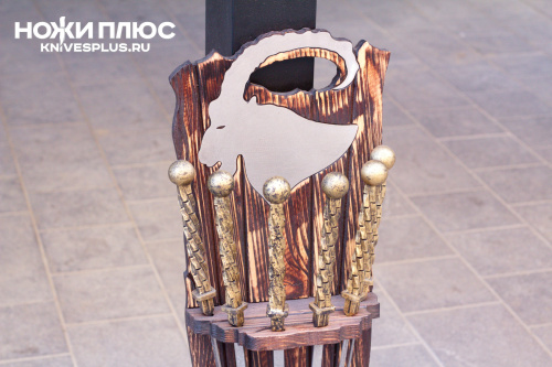 Подставка под шампура Тур