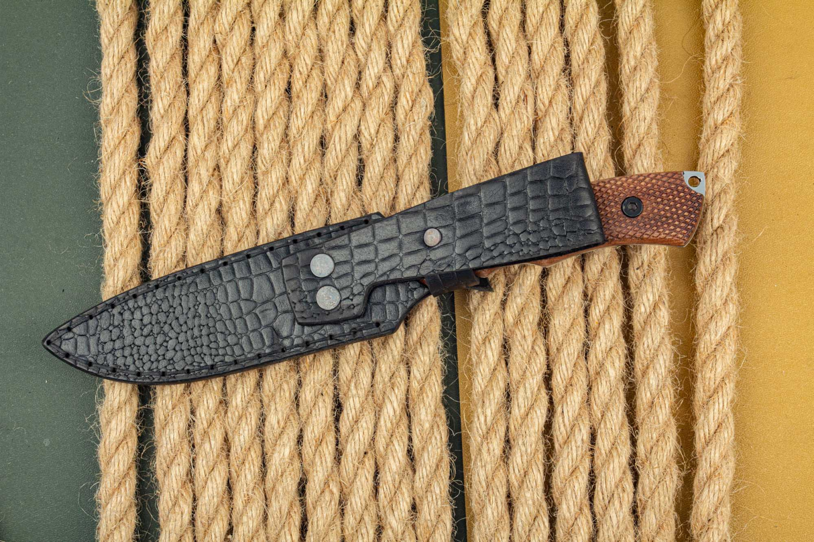 Нож Рыбак - Х12мф орех