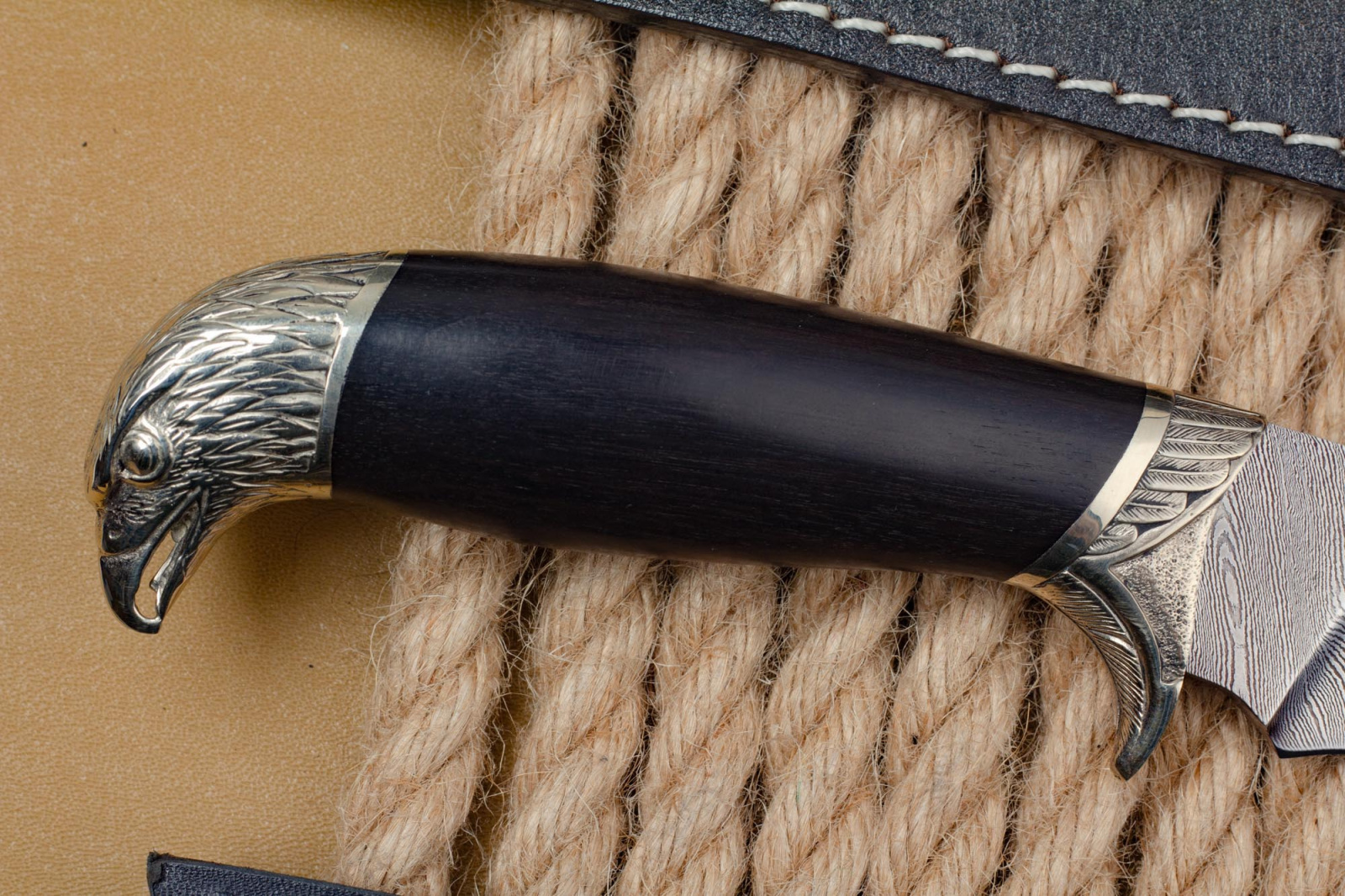 Нож Сокол Сталь Дамаск