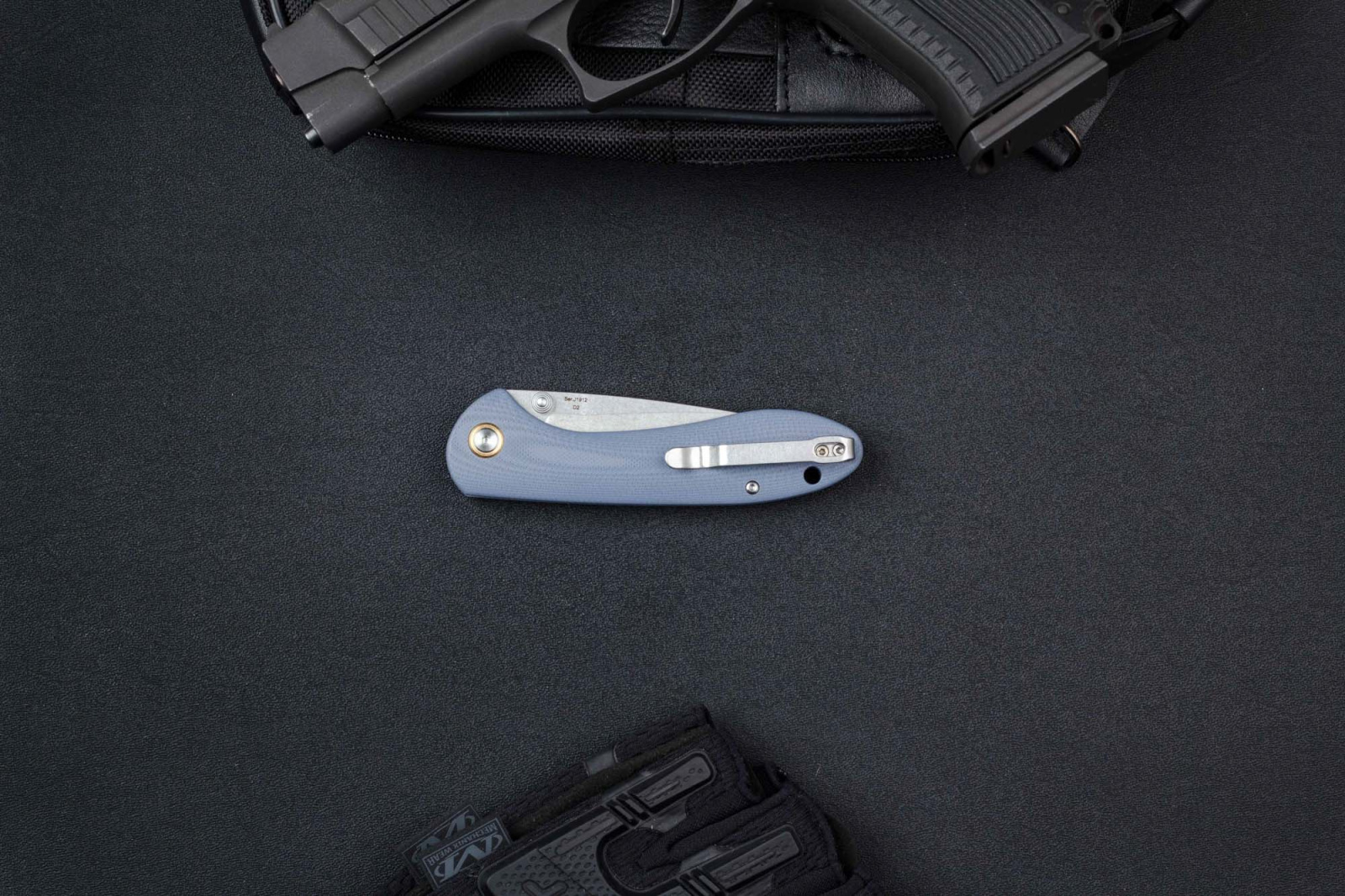 Складной нож CJRB Feldspar сталь D2, рукоять Blue G10