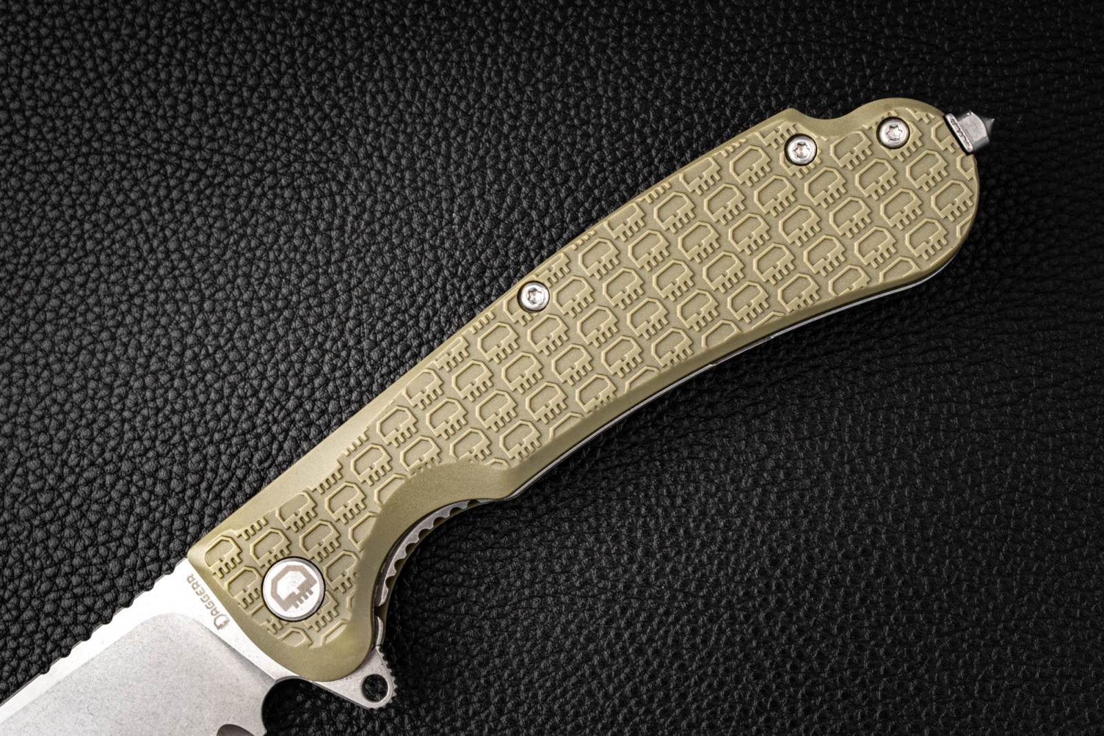 Складной нож Daggerr Wocket serrated stonewash олива Складной нож Daggerr Wocket serrated stonewash олива