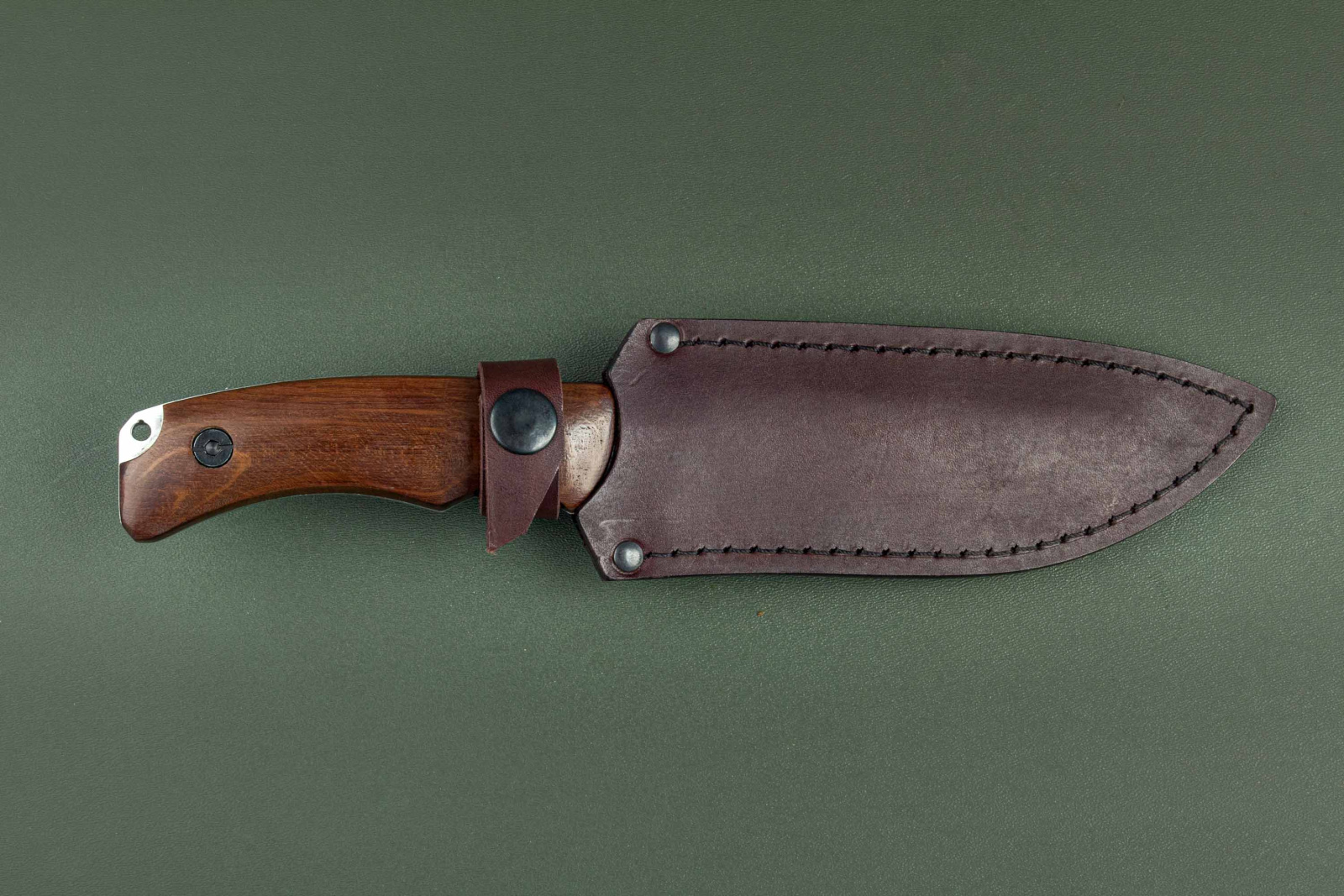 Нож Волк Х12мф клепанный Эмиров