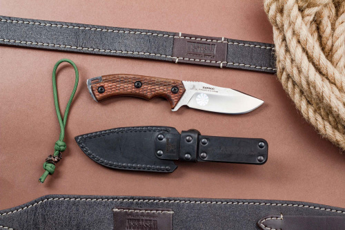 Нож Барбос Х12МФ орех Андреев д.В.