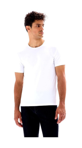 Футболка круглым вырезом