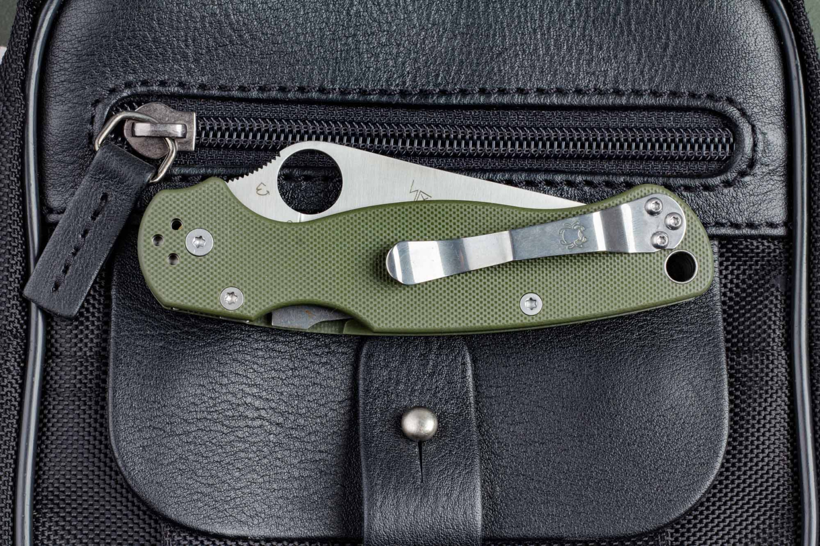 Нож Paramilitary 2 CH зеленый Spyderco