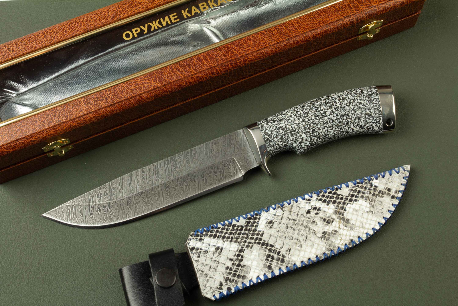 Подарочный Нож Варан сталь Дамаск рукоять Акрил Дербент