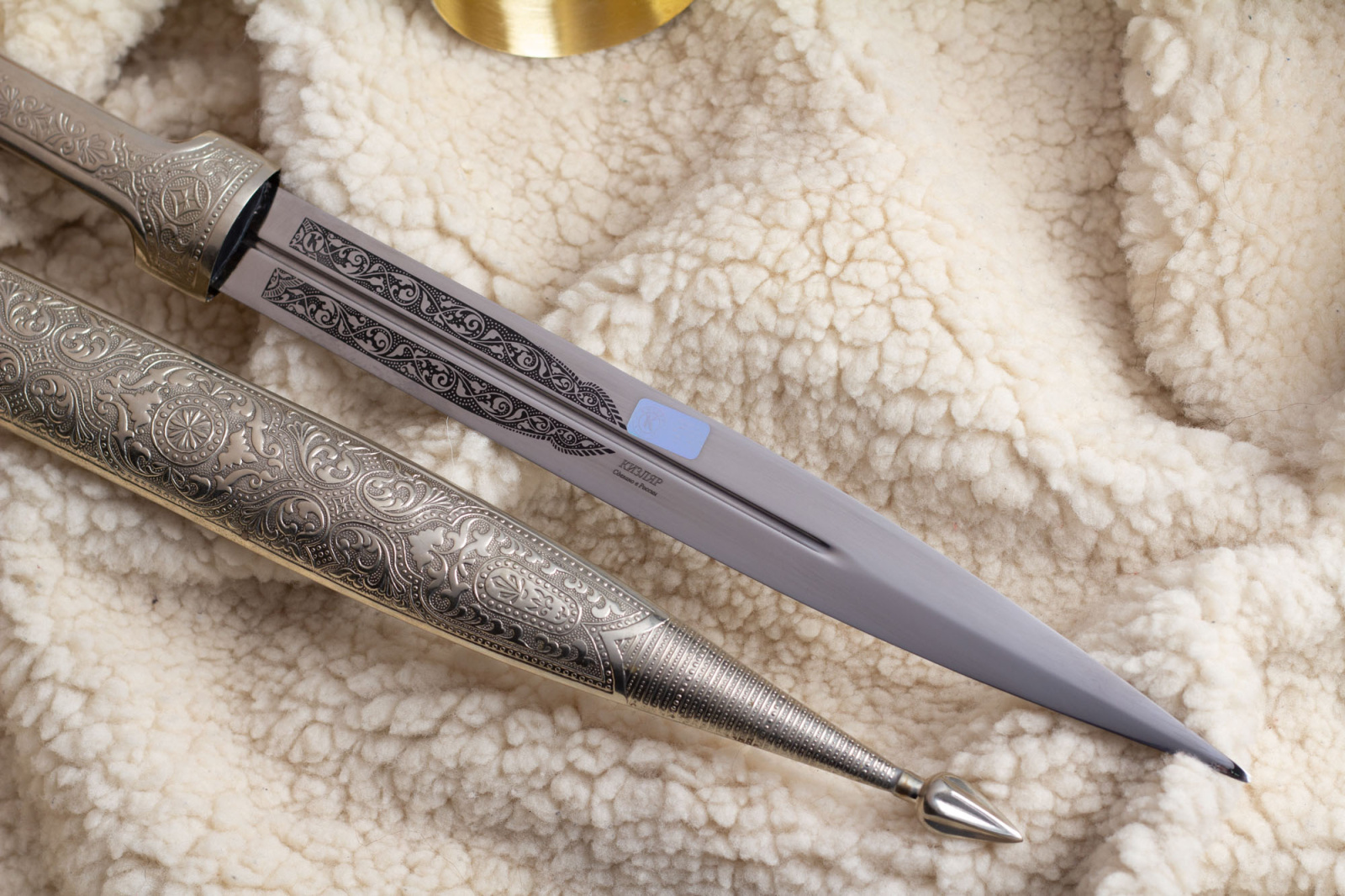 Кинжал сувенирный мельхиор