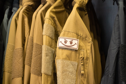 Нашивка из ПВХ Smile Коричневый на песке 70х35