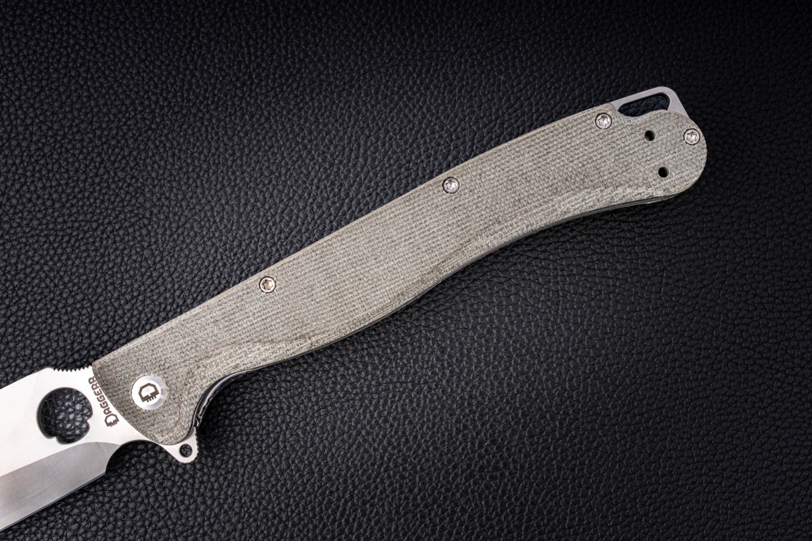 Складной нож Daggerr Vendetta Liner Lock satin сталь VG10, рукоять Gray Micarta
