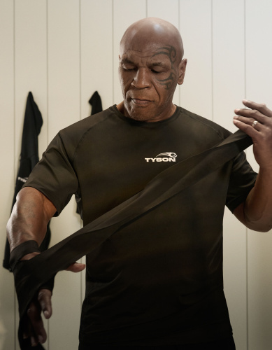 Черная футболка NOIR Celio