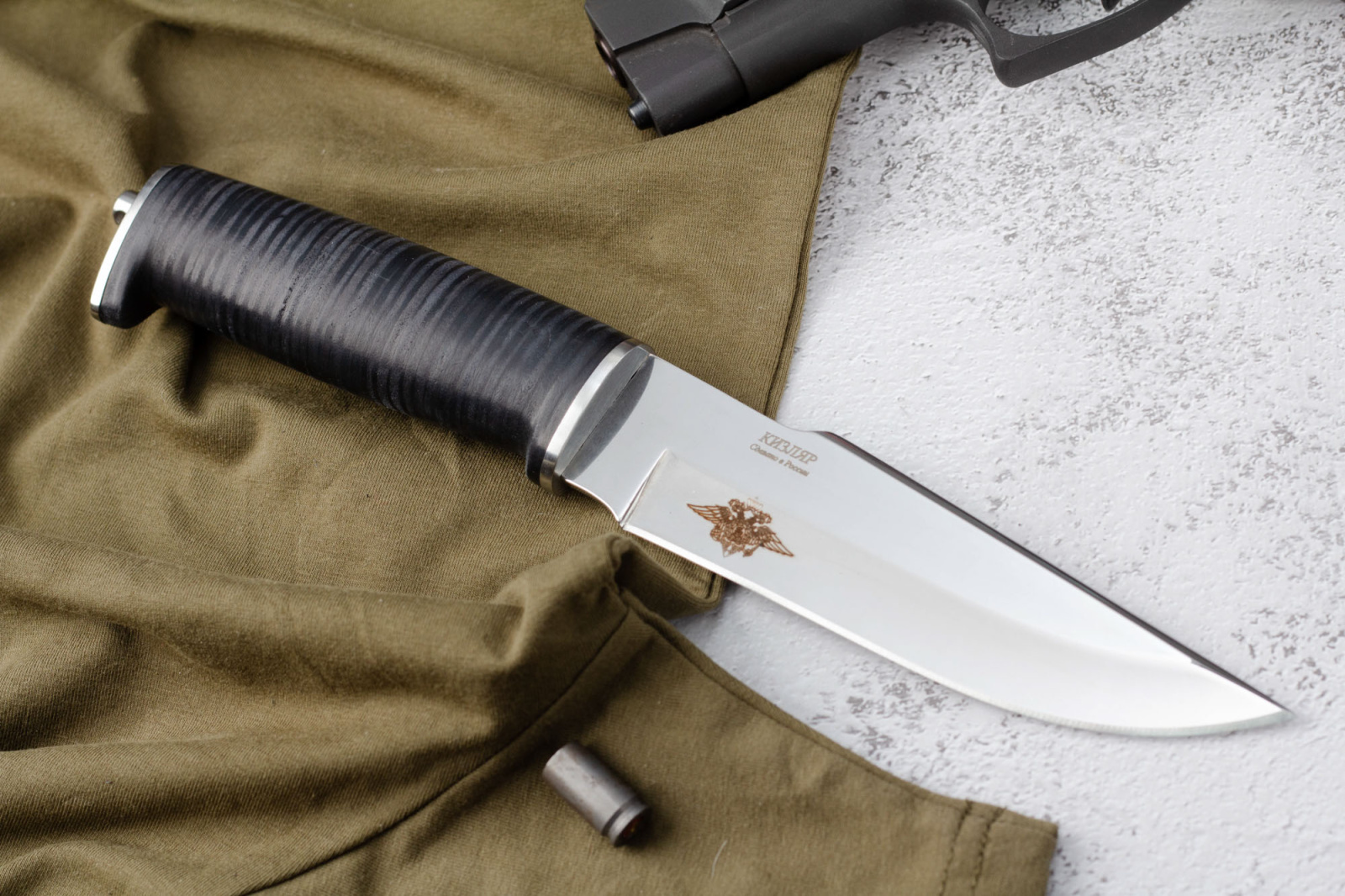 Нож Ш-5 Барс Дерево/Кожа  с символикой МВд Кизляр