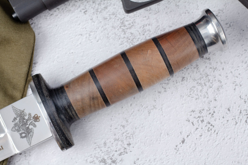 Нож КО-1 Дерево/Кожа  с символикой Министерство Обороны Кизляр Нож КО-1 Дерево/Кожа  с символикой Министерство Обороны Кизляр