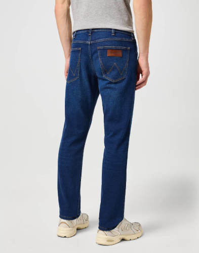 Джинсы Wrangler Men Greensboro Jeans 