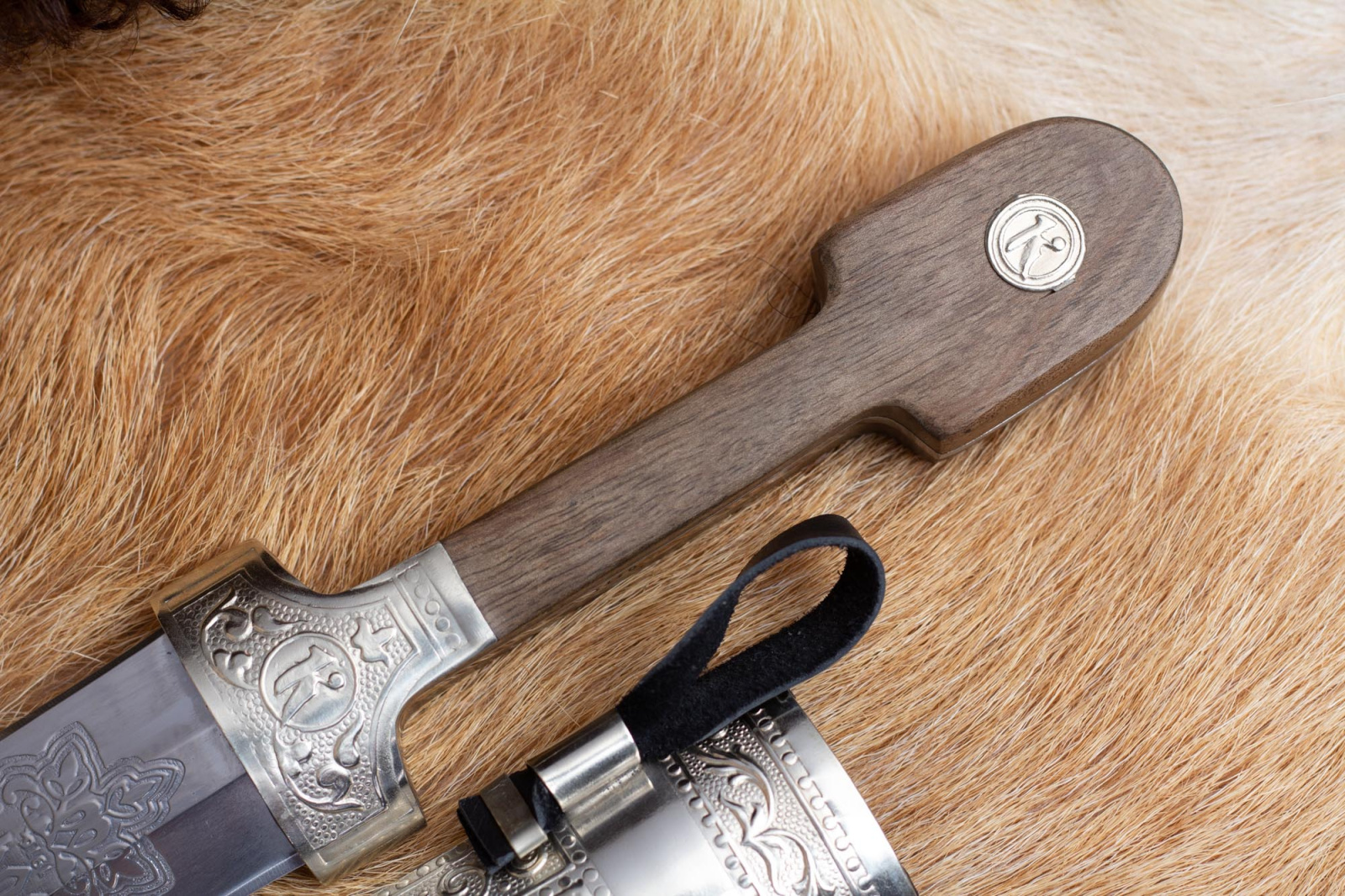 Кинжал ККВ - мельхиор/кожа Кизляр Кинжал ККВ - мельхиор/кожа Кизляр