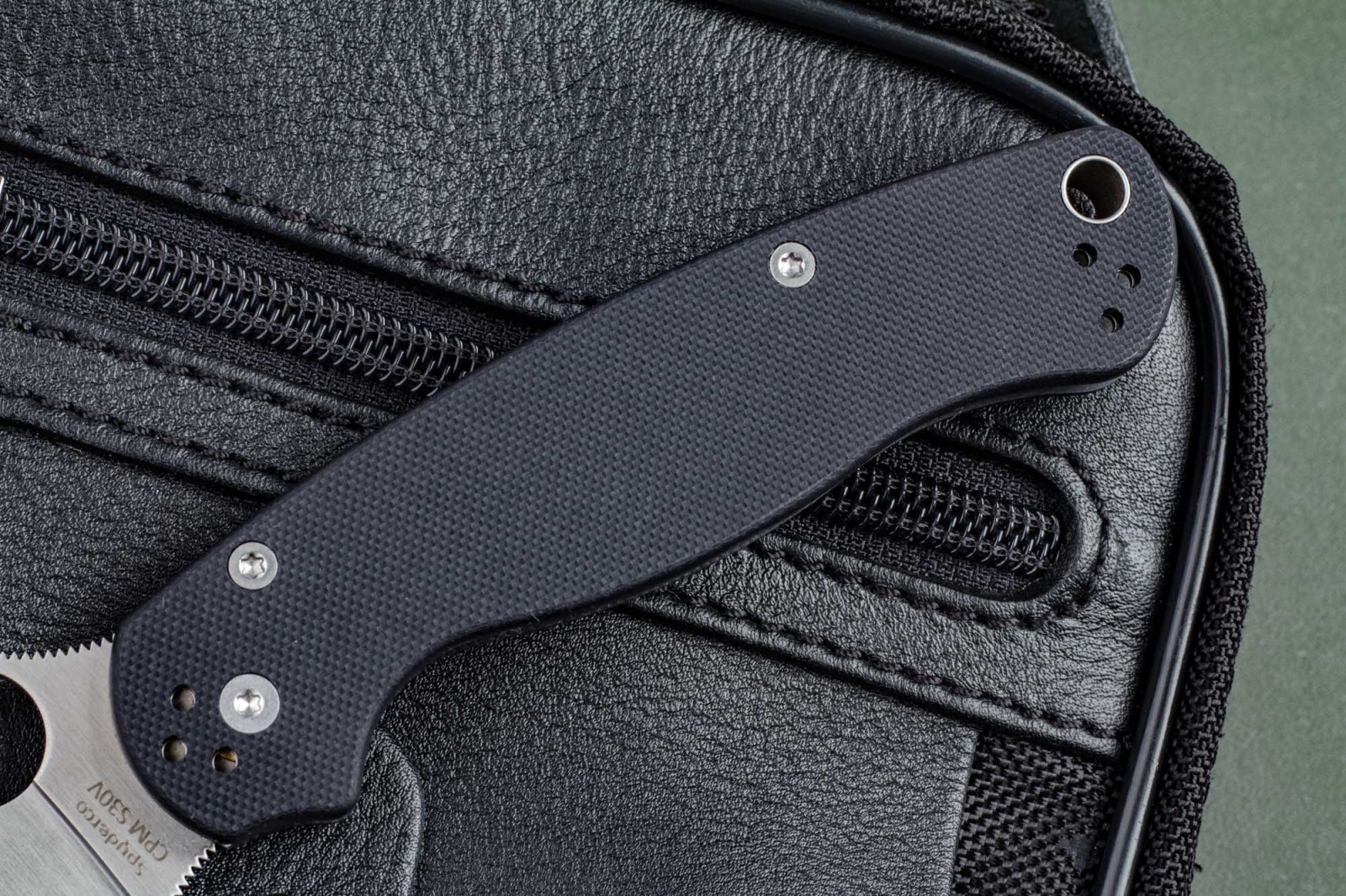 Нож Paramilitary 2 CH black Spyderco