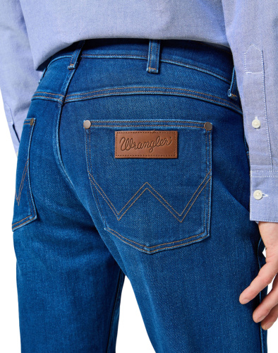 Джинсы Wrangler Greensboro Blue Jam