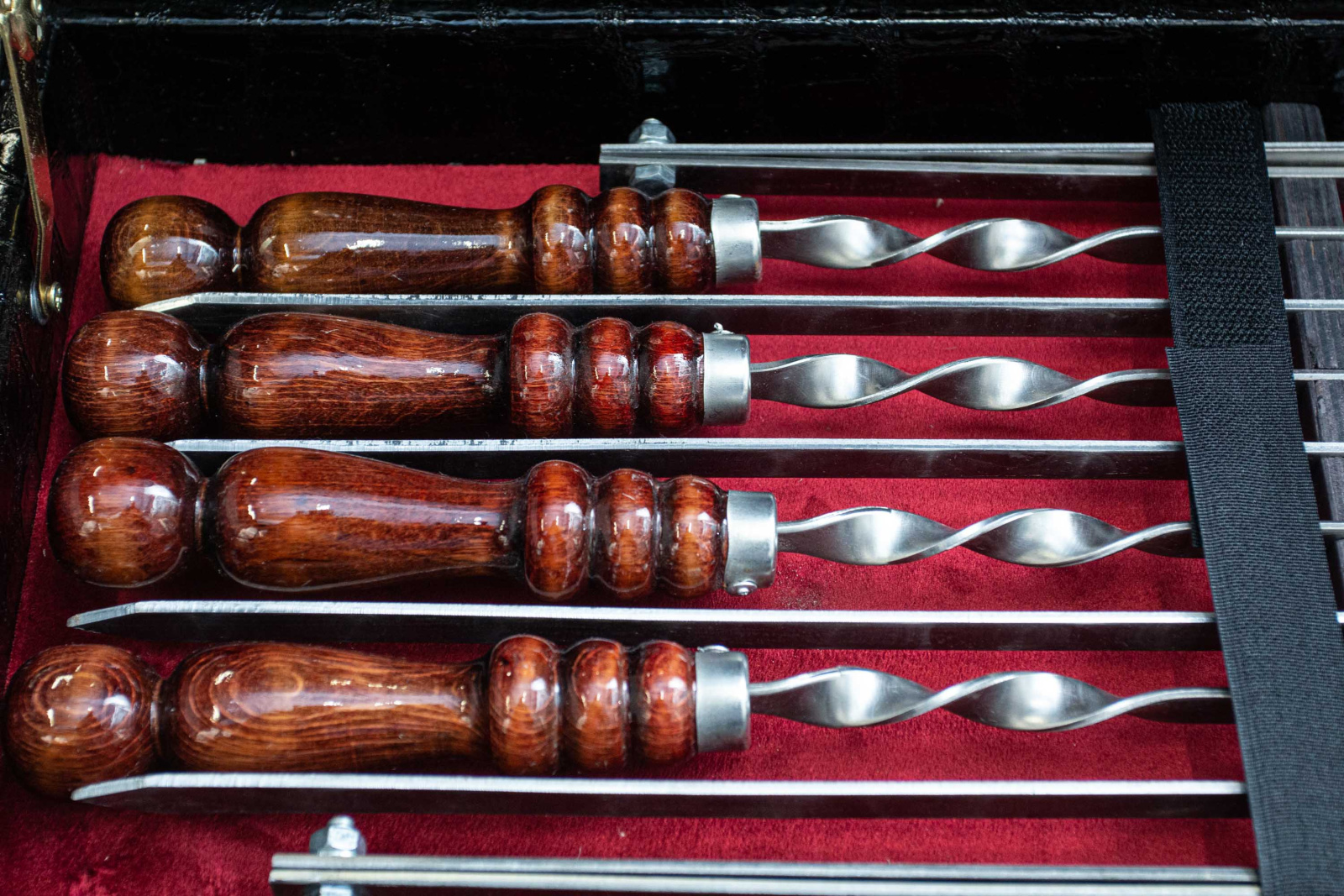 Шашлычный набор с двойным шампуром Нефтуллаева