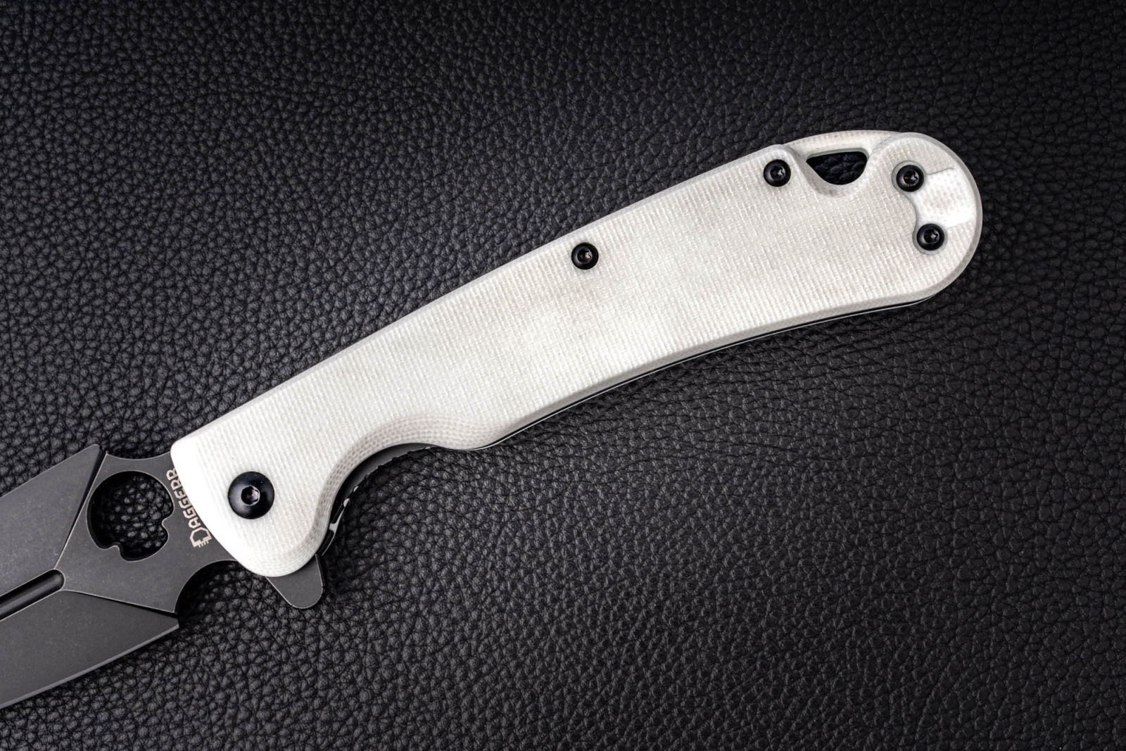 Складной нож Daggerr arrow Flipper Stormtrooper сталь D2, рукоять White G10