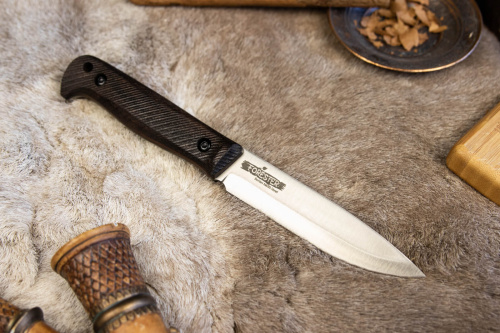 Нож Forester N690 Walnut