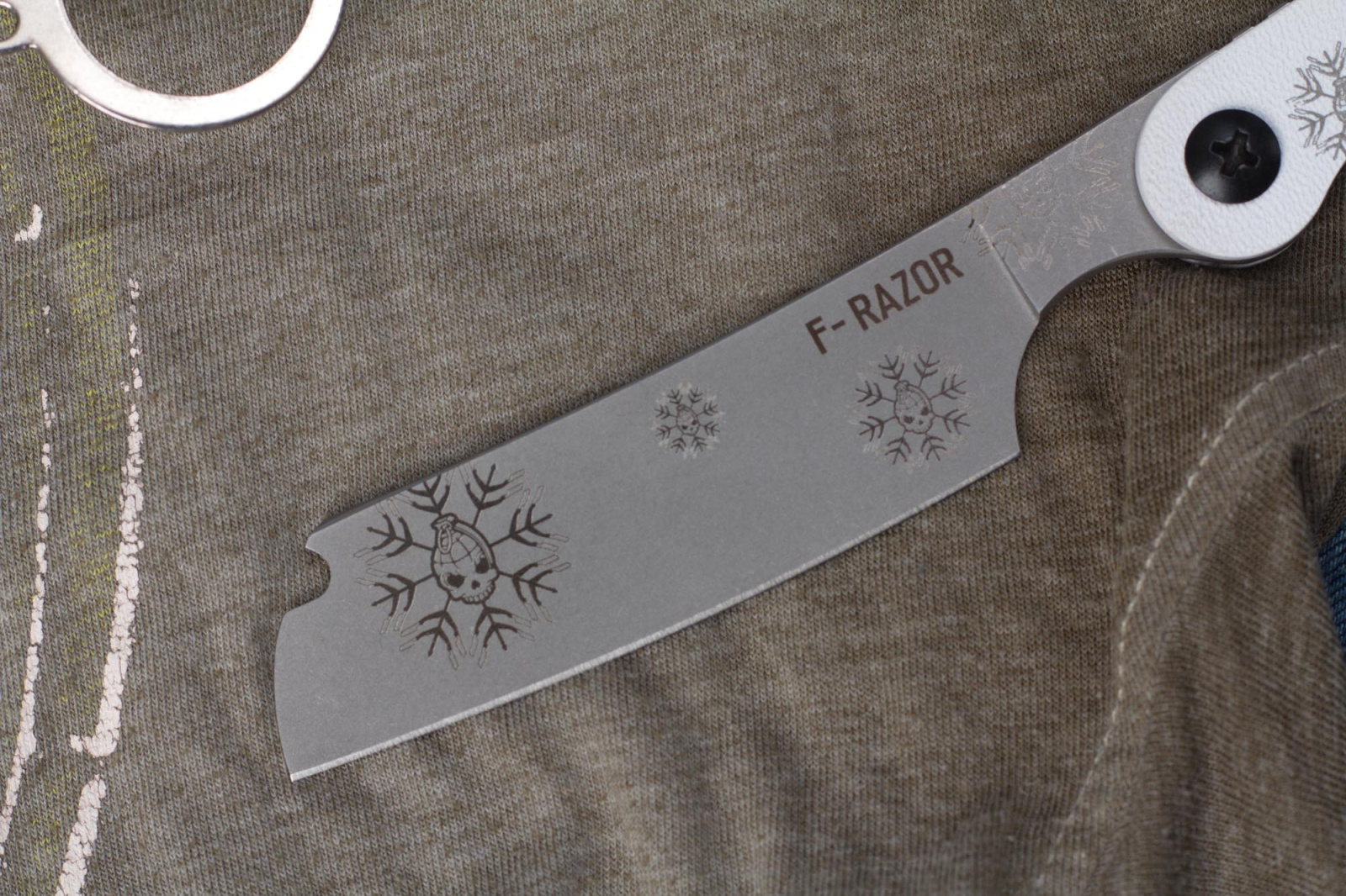 Нож F-Razor Snow– Brutalica