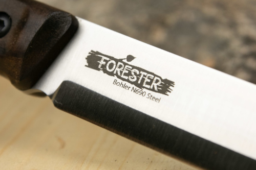 Нож Forester N690 Walnut