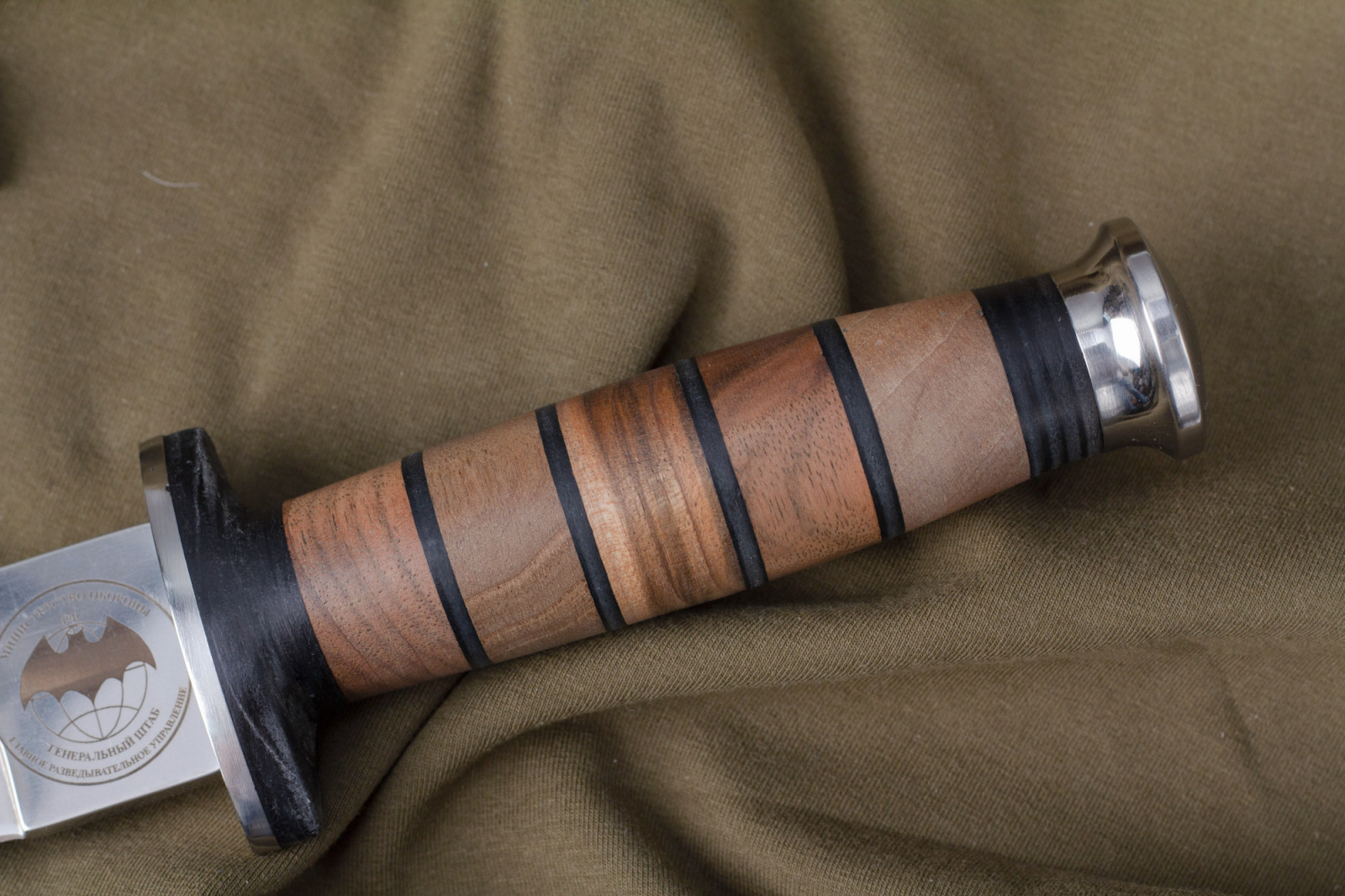 Нож КО-2 Дерево/Кожа с символикой ГРУ Нож КО-2 Дерево/Кожа с символикой ГРУ