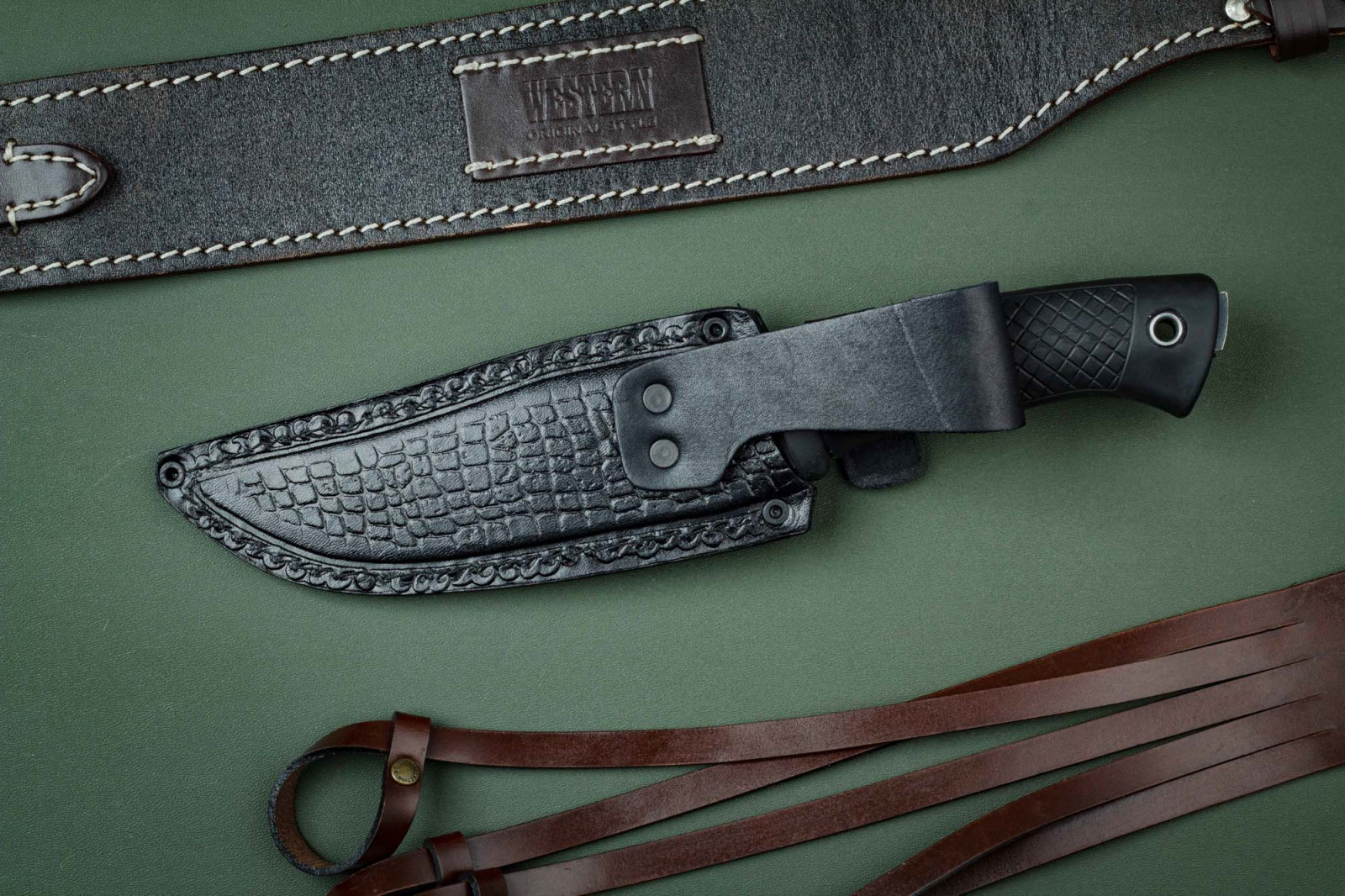 Нож Ягуар Х12 (D2) резина Беркут