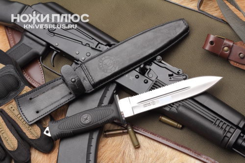 Нож Комбат Серрейтор Нож Комбат Серрейтор