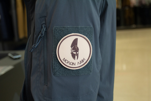 Нашивка из ПВХ Molon Labe коричневый на песке 80х80