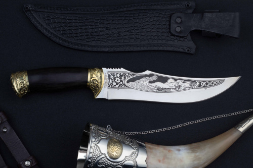 Нож Аллигатор граб/латунь с рисунком на клинке Беркут Кизляр