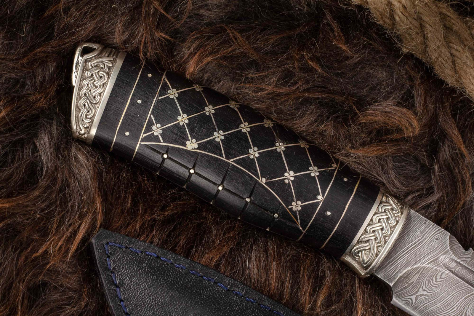 Нож Клык - 3 граб/насечка дамаск Адамов