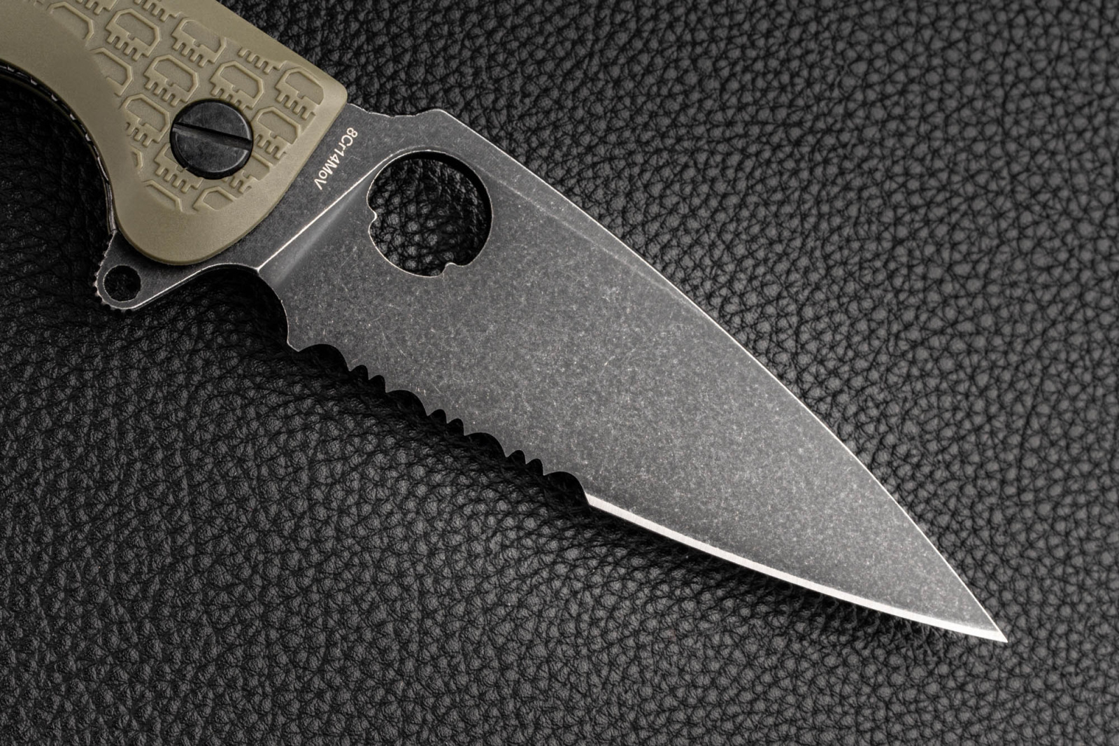 Складной нож Daggerr Resident serrated blackwash олива Складной нож Daggerr Resident serrated blackwash олива