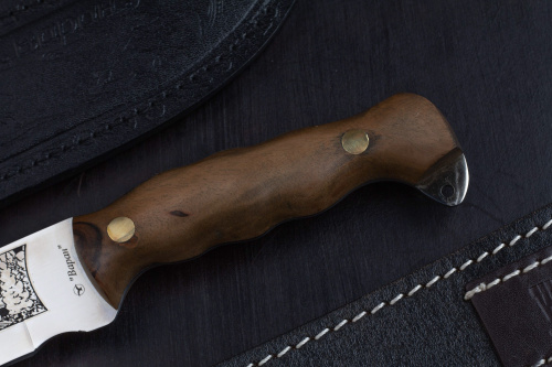 Нож Варан 65х13 орех клепанный Беркут Кизляр