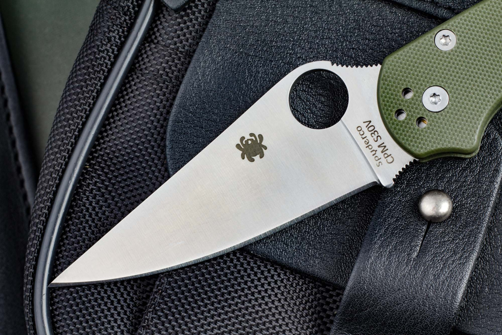 Нож Paramilitary 2 CH зеленый Spyderco