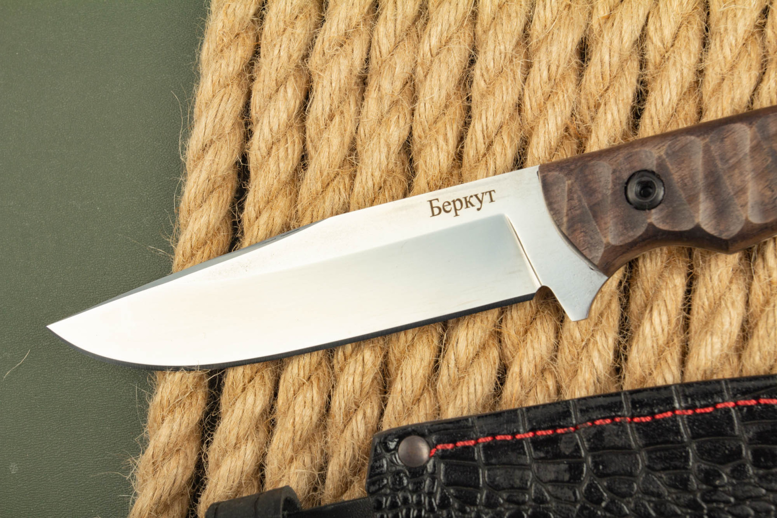 Нож Беркут - Х12мф орех