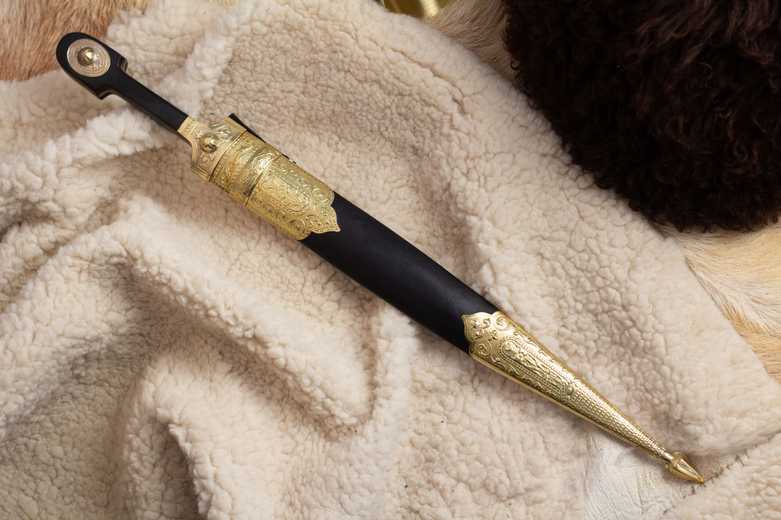 Кинжал ККВ - латунь морёный орех Кизляр