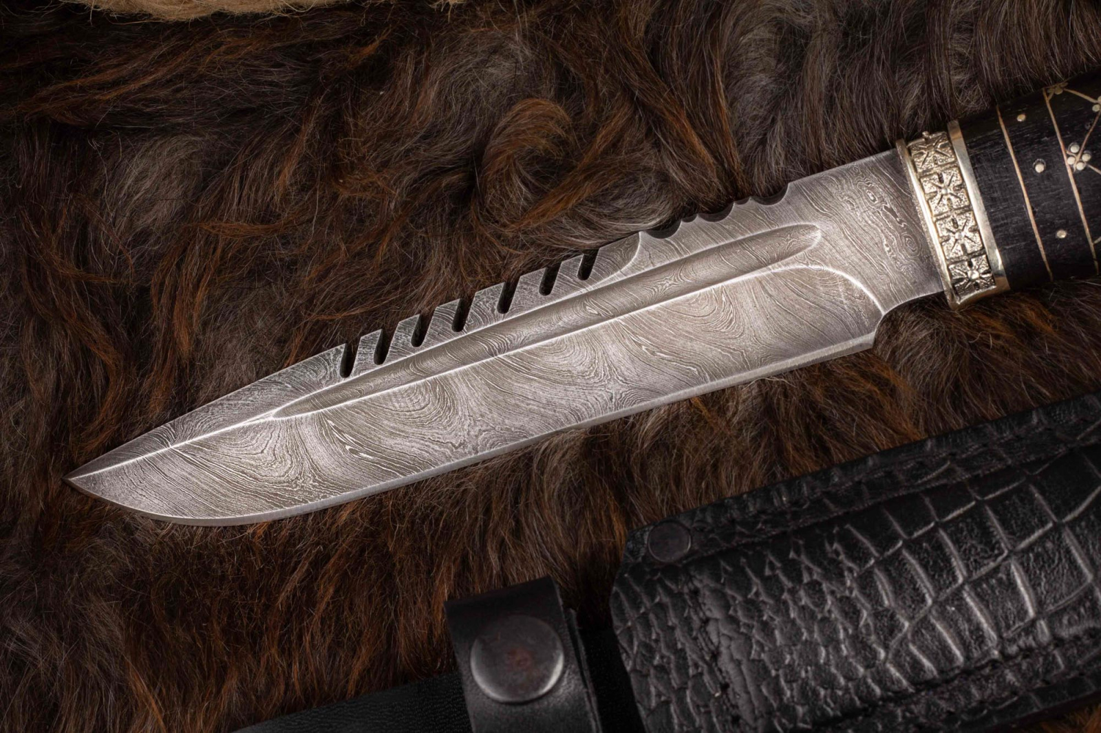 Нож Клык-2 граб/насечка дамаск Адамов