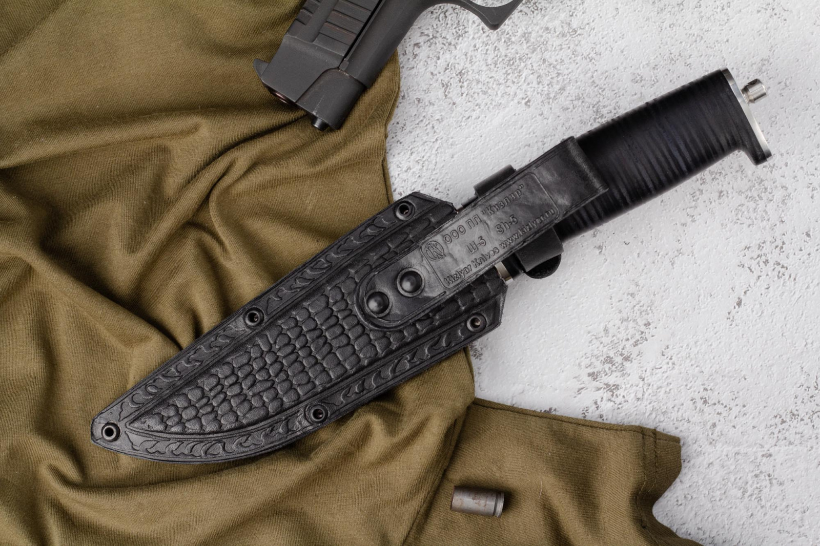 Нож Ш-5 Барс Дерево/Кожа  с символикой МВд Кизляр