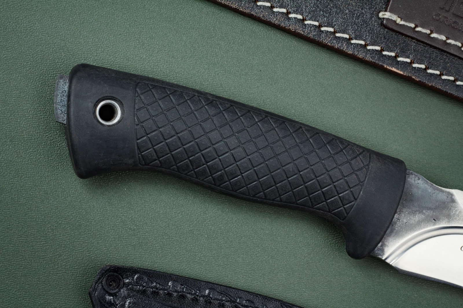 Нож Борз Х12 резина Беркут Кизляр