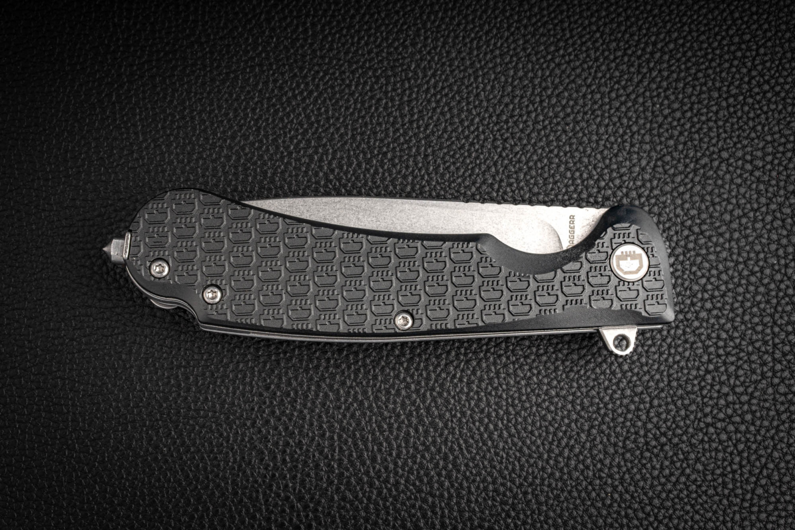 Складной нож Daggerr Wocket serrated stonewash черный