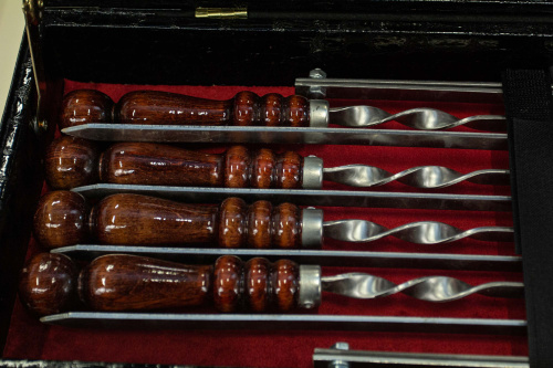 Шашлычный набор с Рогами Нефтуллаева